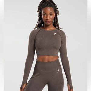 Gym Shark VITAL SEAMLESS LONG SLEEVE CROP TOP in Brown Marl
